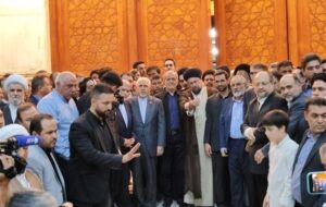رئیس جمهور منتخب با آرمانهای امام راحل تجدید میثاق کرد رئیس جمهور منتخب با آرمانهای امام راحل تجدید میثاق کرد