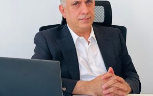 کمبود ارز و قطعیهای برق باعث کاهش تولید شده است کمبود ارز و قطعیهای برق باعث کاهش تولید شده است