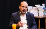 پایین بودن حاشیه سود تولید، دلیل مهم رفتن مردم به سمت بازار طلا و ارز است پایین بودن حاشیه سود تولید، دلیل مهم رفتن مردم به سمت بازار طلا و ارز است